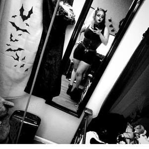 Meet your Posher, Anayency